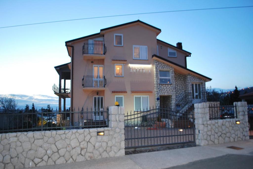Apartments Villa Antonia Ядраново Экстерьер фото